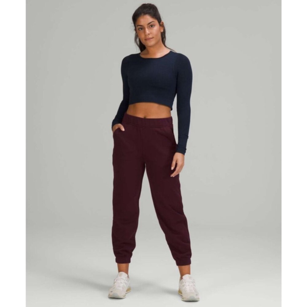 ❄️SOLD❄️ LULULEMON Relaxed High-Rise Joggers Cassis Burgundy Cotton Terry Size 8 - Picture 12 of 12